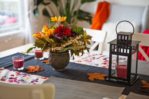 Autumn table decor Indoor Fall decoration centerpiece stock pictures, royalty-free photos & images