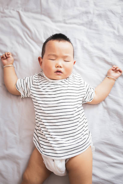 赤ちゃん 寝顔 日本人のストックフォト Istock