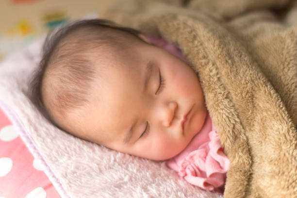 赤ちゃん 寝顔 日本人のストックフォト Istock