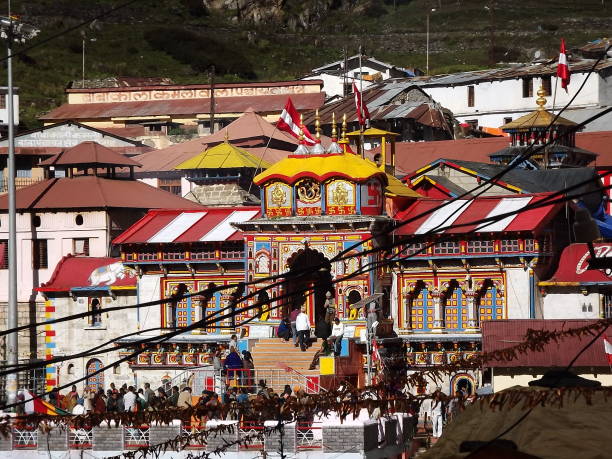 Badrinath Temple Corridor Badrinath Temple Corridor BADRINATH stock pictures, royalty-free photos & images