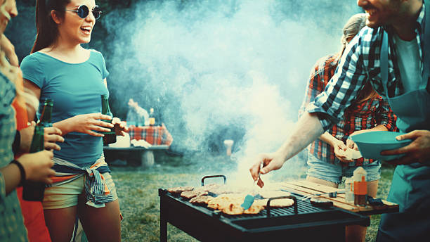 barbecue-party.   - bbq stock-fotos und bilder