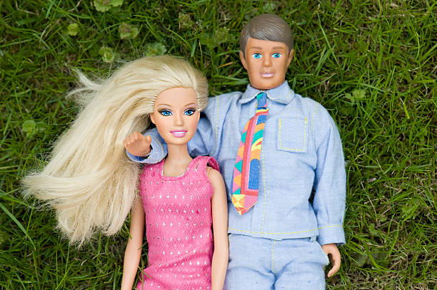 barbie and ken - barbie stockfoto's en -beelden