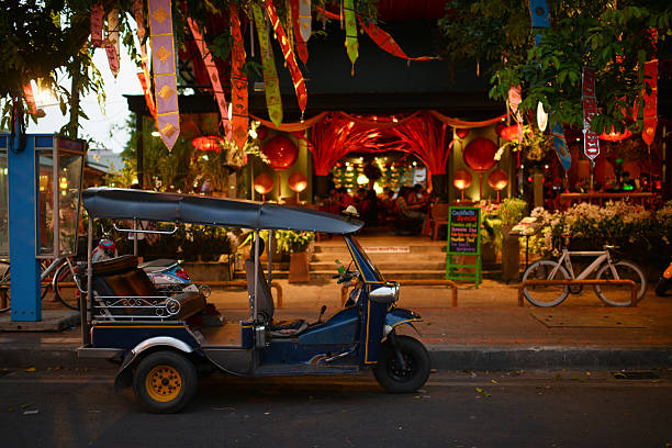 beautiful night scene of thailand - bangkok stockfoto's en -beelden