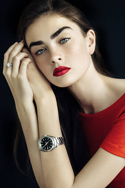 beautiful woman with watches - woman horloge stockfoto's en -beelden