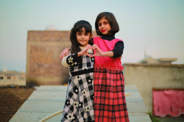 Photos pakistani young girls Pakistani Beautiful,