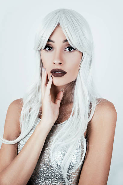 Beauty portrait of young woman Studio portrait of young woman with white hair white hair young woman stock pictures, royalty-free photos & images