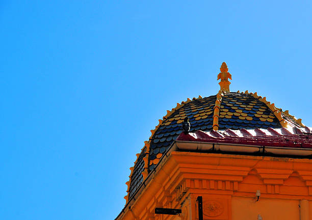 Bejaia, Kabylia, Algeria: tiled dome of the synagogue Béjaïa / Bougie / Bgayet - Kabylia, Algeria: tiled dome of the synagogue against blue sky - Plenty of Copy space for text / dôme de la synagogue - photo by M.Torres kabylie stock pictures, royalty-free photos & images