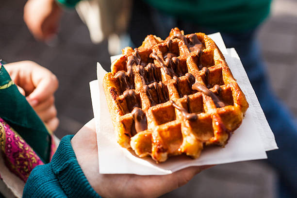 belgian waffle - chocolade stockfoto's en -beelden