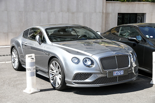 BENTLEY CONTINENTAL GT | Top 10 Cars Of The Celebrities: Most Popular Celebrity Cars