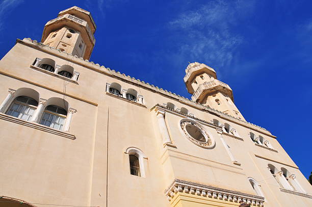 béjaïa, algérie: mosquée sidi el mouhoub - kabylie photos et images de collection