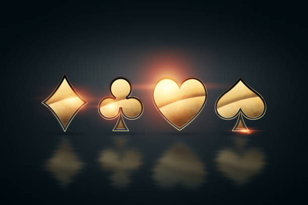zwart-gouden teken van de kostuums van speelkaarten voor pook, vier azen op een donkere achtergrond. ontwerpsjabloon. casino concept, gokken, header voor de site. kopieerruimte, 3d-illustratie, 3d-render. - blackjack stockfoto's en -beelden