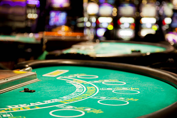 blackjack table - casino stockfoto's en -beelden
