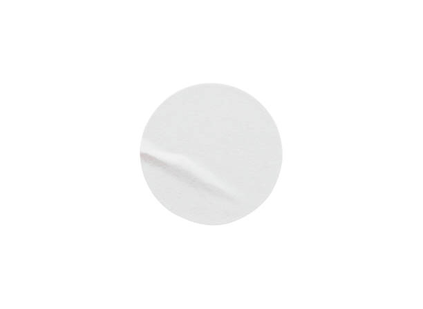 白い背景にクリッピングパスで分離された白い丸い紙のステッカーラベル - ステッカー ストックフォトと画像
