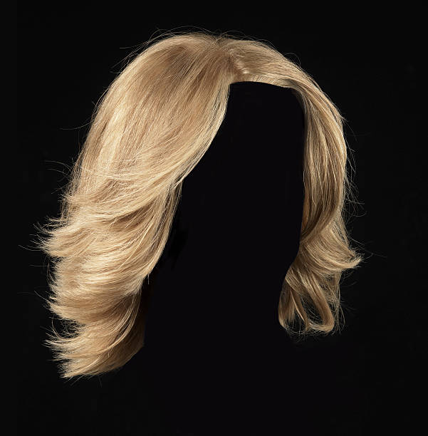 blonde perruque - perruque photos et images de collection