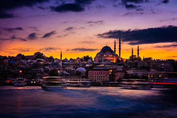 blå moskén i istanbul (solnedgång) - istanbul blue mosque skyline bildbanksfoton och bilder