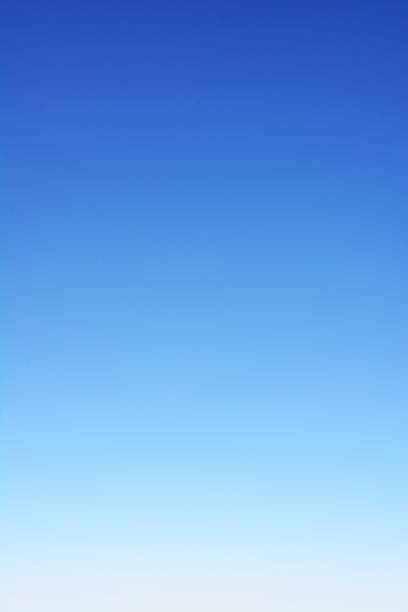 blue sky background. - heldere lucht stockfoto's en -beelden