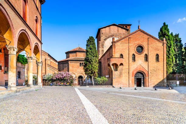 bologna, emilia-romagna - italy, basilica santo stefano - bologna foto e immagini stock