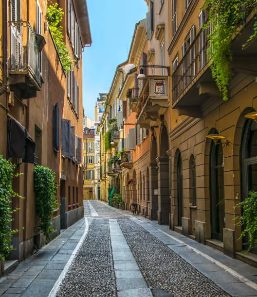 brera district, milaan, italië - milan stockfoto's en -beelden
