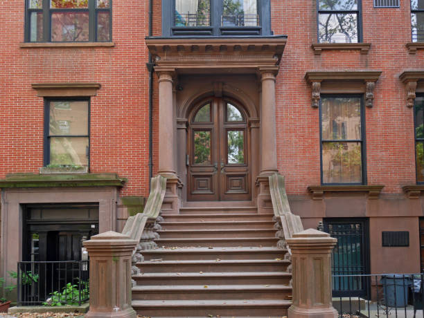 Brooklyn Heights historic brownstone building Brooklyn Heights historic brownstone building brownstone stock pictures, royalty-free photos & images