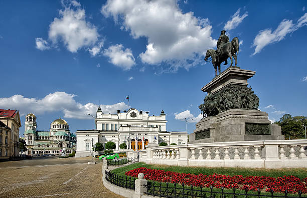 bulgarian parliament square - bulgaristan stok fotoğraflar ve resimler