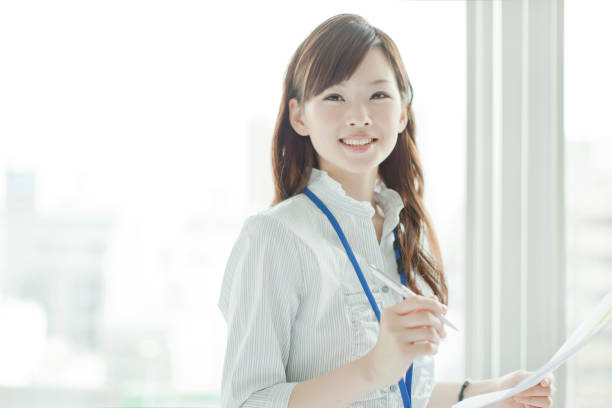 ビジネスウーマン - 女性　日本人 ストックフォトと画像