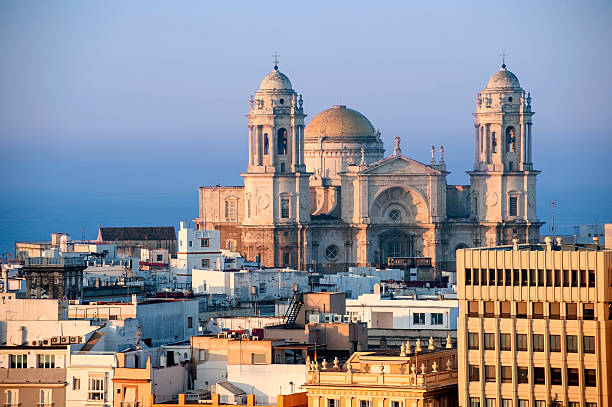 Cadiz skyline Cadiz skyline with cathedral Cádiz CF stock pictures, royalty-free photos & images