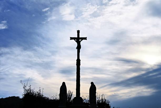 Calvaire at dusk in Normandy,France  good friday stock pictures, royalty-free photos & images