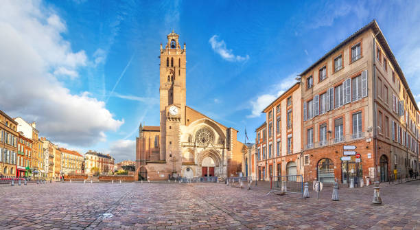 Cathredal in Toulouse, France Panorama of Saint-Etienne square with Saint Stephen's Cathredal in Toulouse, France bbsferrari stock pictures, royalty-free photos & images