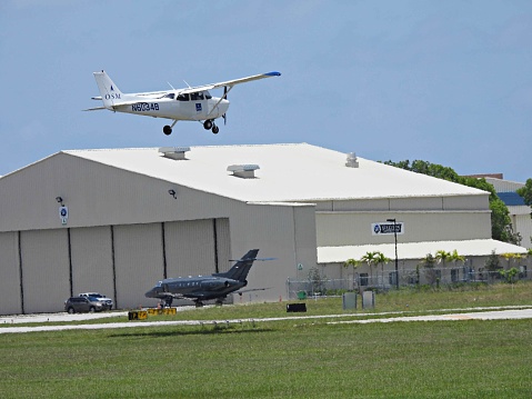 Pompano Beach, Broward County, Florida, USA July 4, 2022. A Cessna fixed wing single engine, 4 seats / 1 engine, N6382K parked at the Pompano Beach Airpark without a propeller.