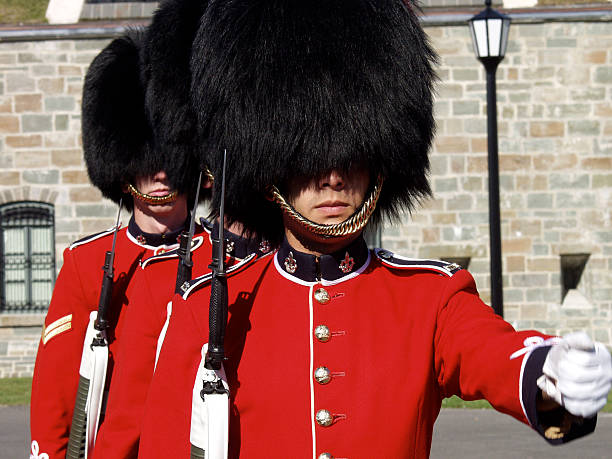 a 11/11 3 x 4577 Royal Guard Bearskin Cap Garde Soldiers 5581 