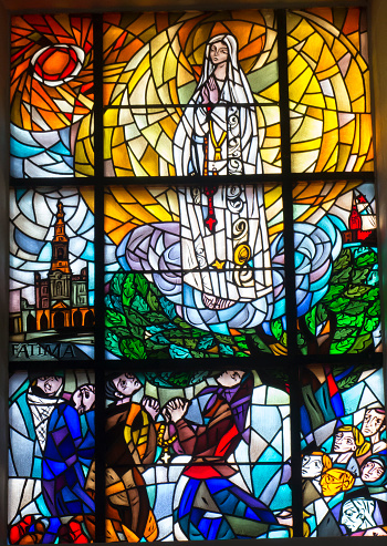 Chelmポーランド2018 年 9 月 10 日 Chelm の聖母の神社教会の窓の 