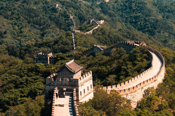 China China doesn't just have big cities but also impressive landscapes with big limestone mountains, lush rice fields and bizarre rock formations mutianyu stock pictures, royalty-free photos & images