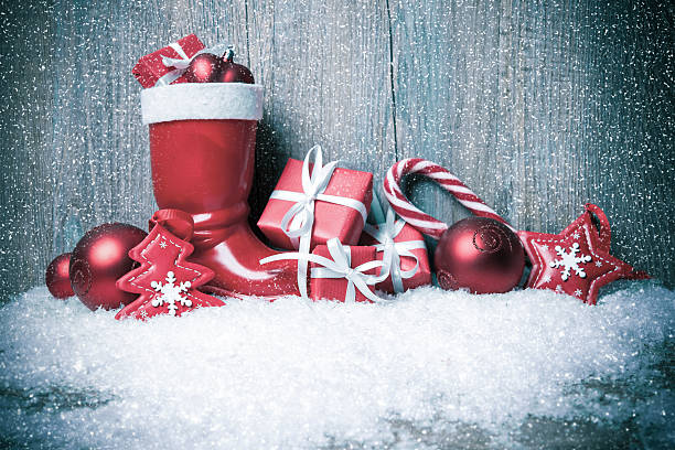 weihnachten hintergrund - nikolaus stiefel stock-fotos und bilder