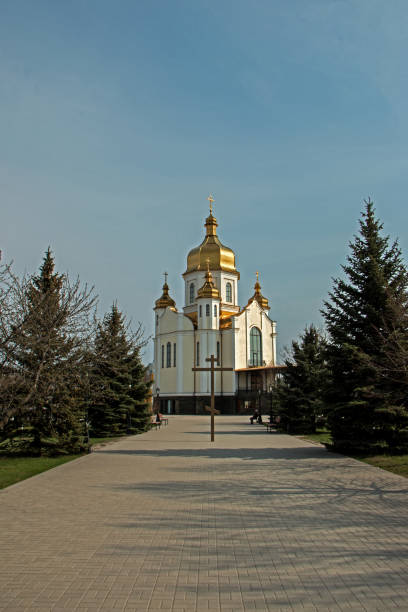 Church with dome Church with a dome, place of worship in a residential area of the city Zaporozhye, Ukraine zaporizhzhia stock pictures, royalty-free photos & images