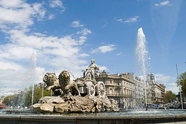 Cibeles Fountain at 20 degrees angle real madrid stock pictures, royalty-free photos & images