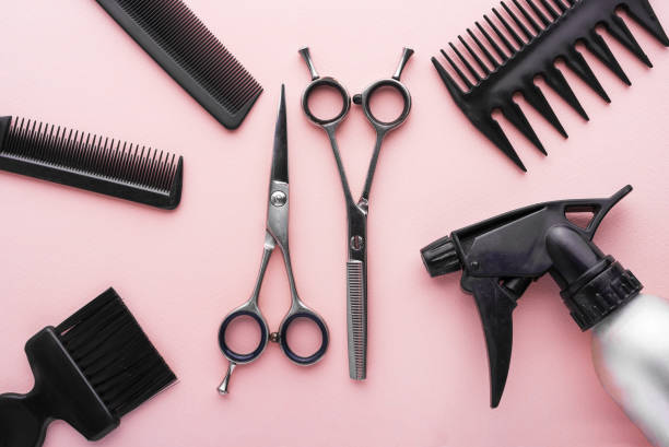klipper, haarschneidemaschinen, haarscheren, haarschnitt-zubehör - friseurschere fotos stock-fotos und bilder