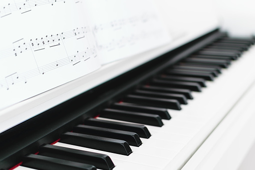 White Piano Pictures | Download Free Images on Unsplash