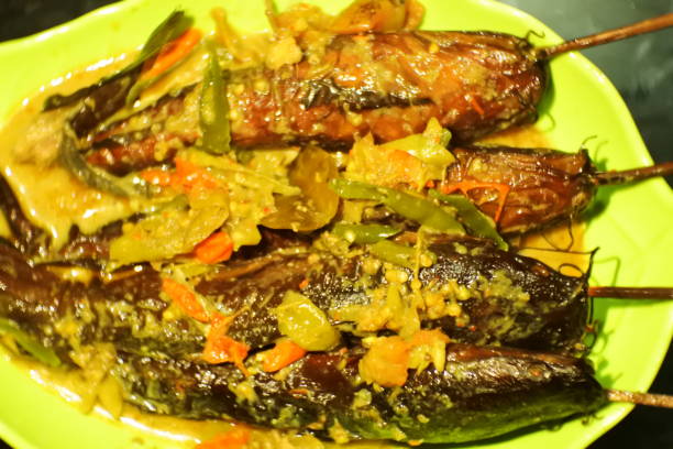 menutup foto mangut lele dari indonesia. mangut lele adalah salah satu makanan tradisional dengan rasa pedas. - mangut lele potret stok, foto, & gambar bebas royalti
