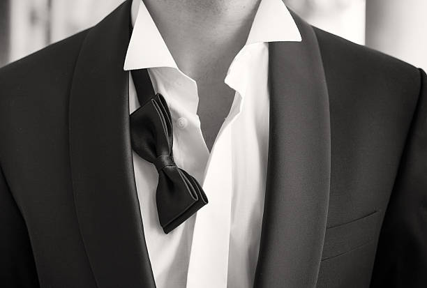 loose neck tie