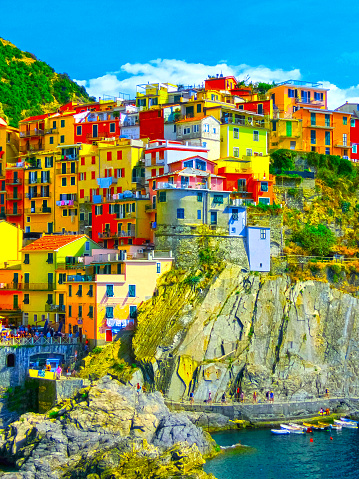 Colorful Traditional Houses On A Rock Over Mediterranean Sea Manarola ...