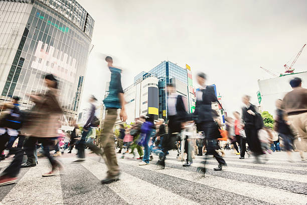 通勤者、日本東京渋谷スクランブル交差点 - 通勤 ストックフォトと画像