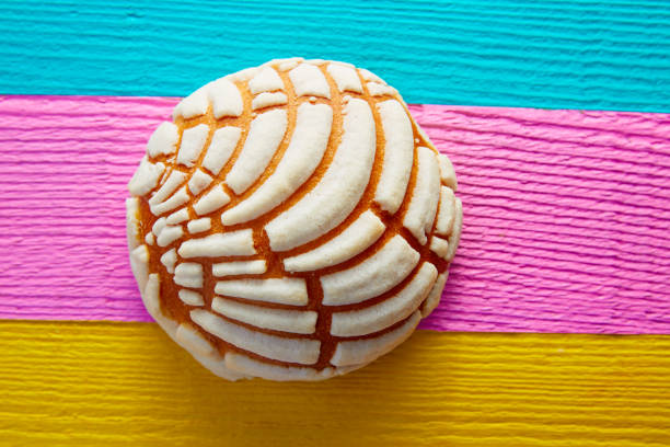 Conchas Mexican sweet bread traditional Conchas Mexican sweet bread traditional bakery from Mexico baked pastry item photos stock pictures, royalty-free photos & images