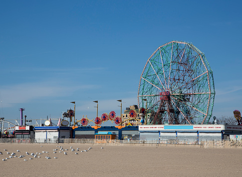 Coney island during a suny day