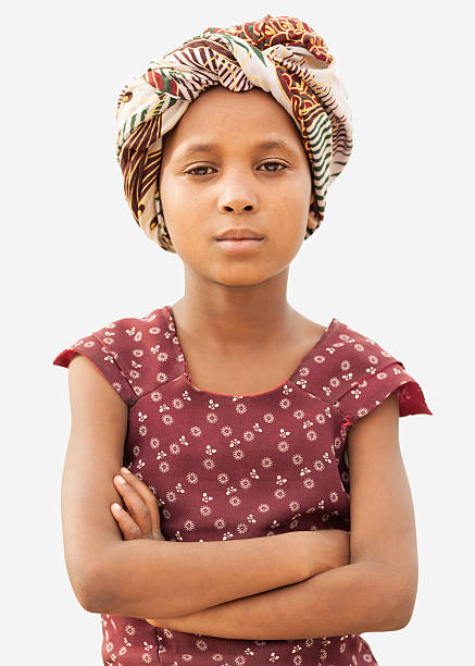 menina confiante jovem africana - tanzania object imagens e fotografias de stock
