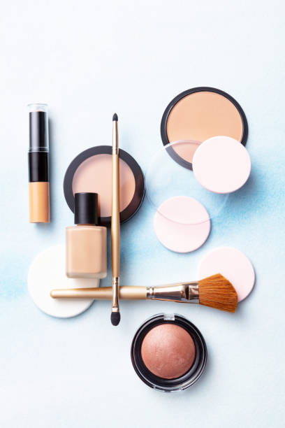 cosmetics: make up products flat lay still life - make up imagens e fotografias de stock