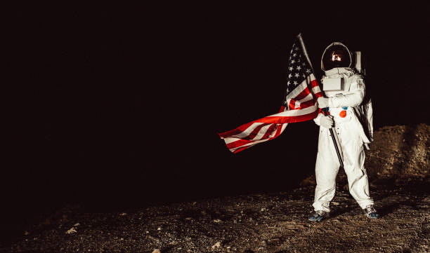 화성을 정복 하는 미국 우주 비행사 - progress pride flag 뉴스 사진 이미지