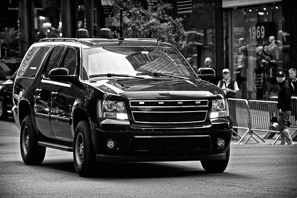 counter terrorism security vehicles during united nations assembly events, nyc - focus un focus stockfoto's en -beelden