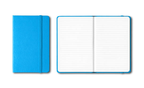 cyan biru tertutup dan membuka berjajar notebook terisolasi di atas putih - notes perlengkapan kantor potret stok, foto, & gambar bebas royalti