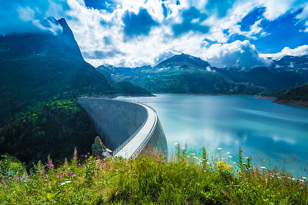 Dam at Lake Emosson near Chamonix (France) and Finhaut (Switzerland) Dam at Lake Emosson near Chamonix (France) and Finhaut (Switzerland) valais canton stock pictures, royalty-free photos & images