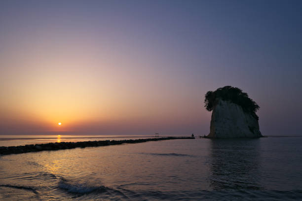 Daybreak of Mitsuke-Jima Daybreak of Mitsuke-Jima mitsukejima island stock pictures, royalty-free photos & images